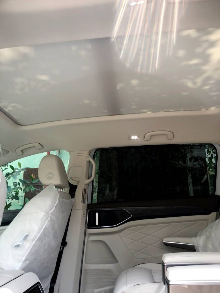 Hàng ghế thứ 2 rất thoả mái