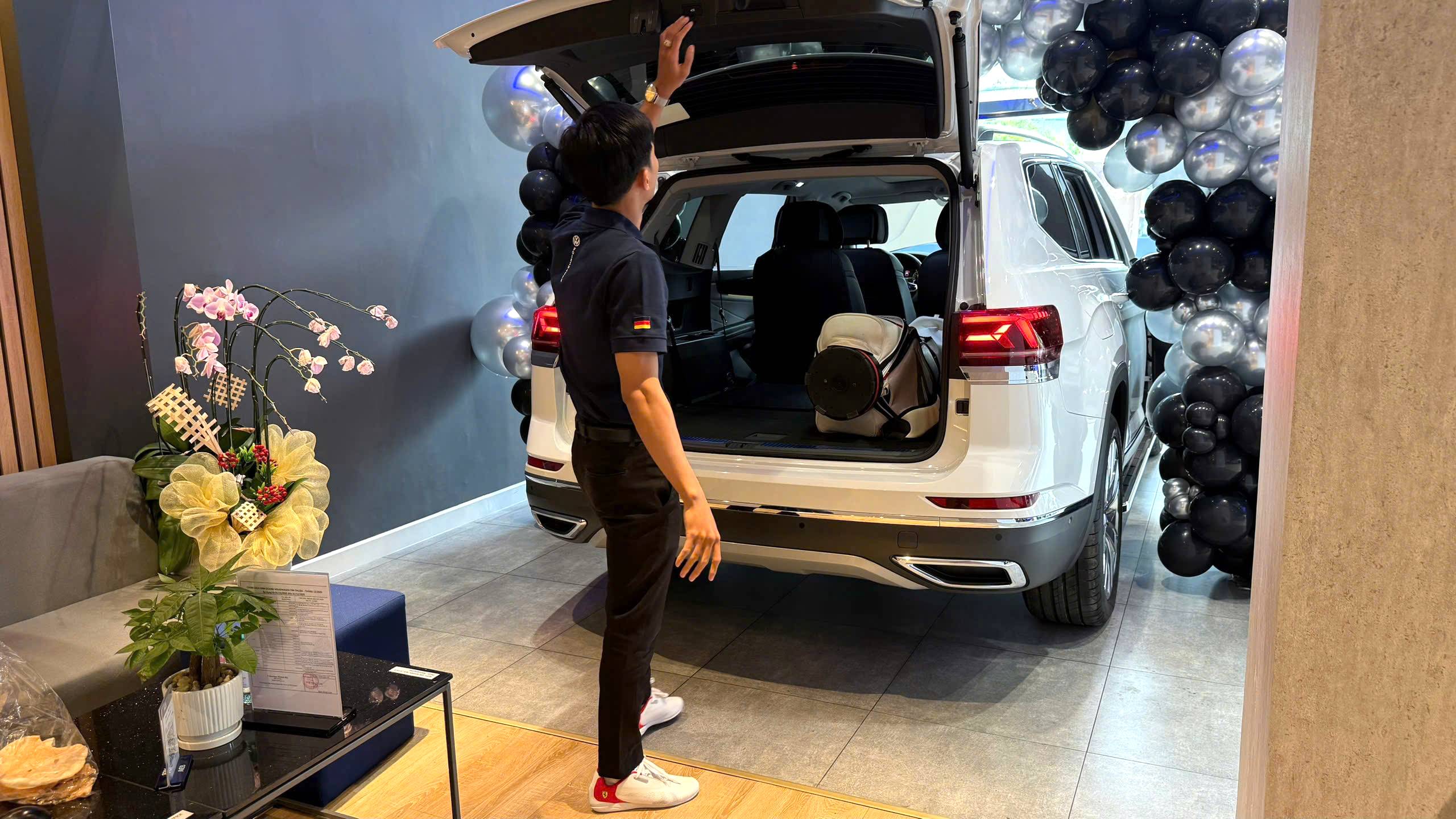 Cố xe Volkswagen Teramont President 2026